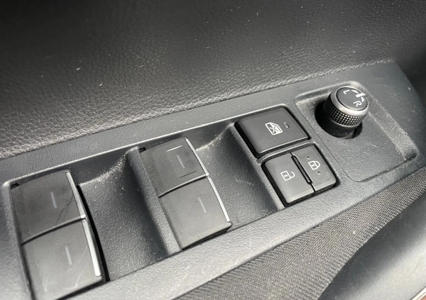 Toyota Corolla cena 22500 przebieg: 58250, rok produkcji 2019 z Rybnik małe 704